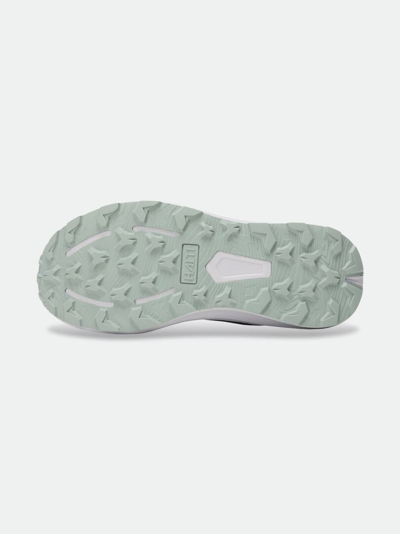 The Halti Rapid 2 Sneaker Men’s features a water-repellent sole with multidirectional lugs for trail traction.
