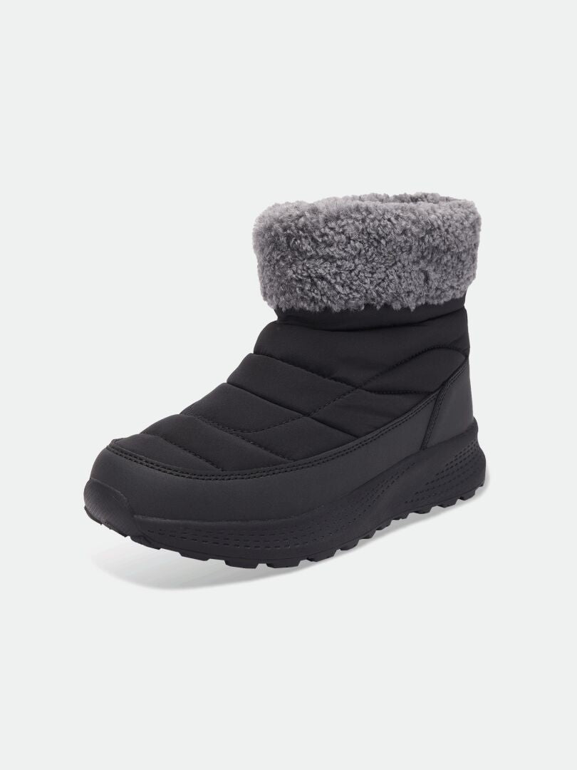 Halti Rest Winter Boots Women’s: black quilted ankle boot with a grey fleece cuff and thick rubber sole.