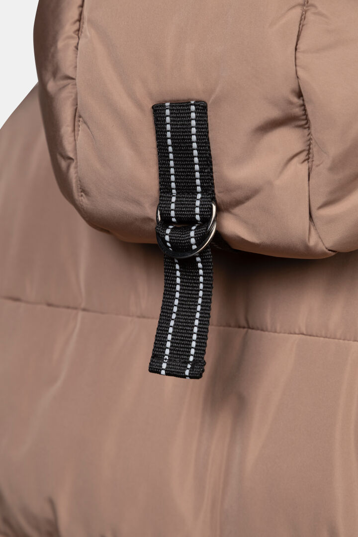 Close-up of the Halti Leinikko Puffer Parka Women’s with a black strap and metal ring detail on the back.