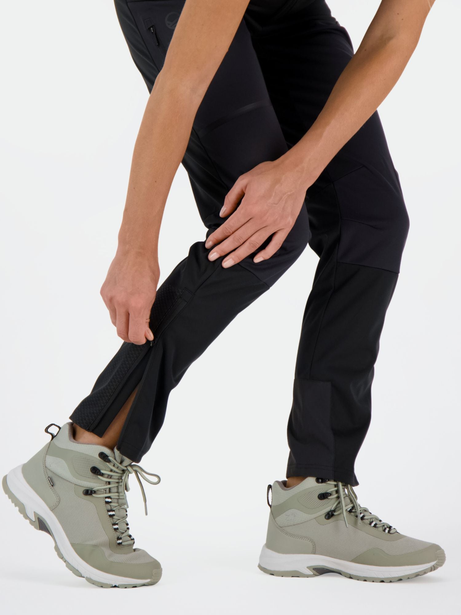 Suunta Women's Hybrid Pants