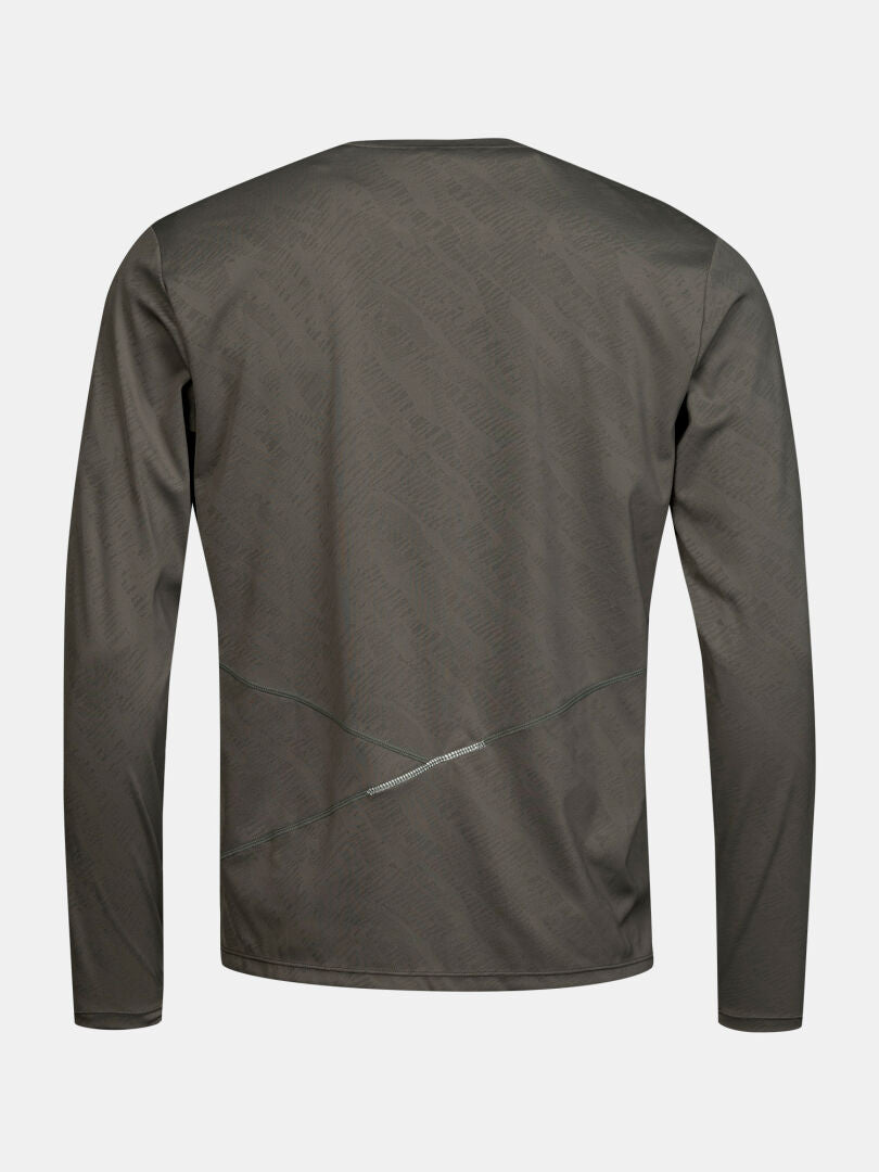 The Halti Oulanka Training Shirt Men's features long sleeves, olive green color, and subtle diagonal textures on the back.