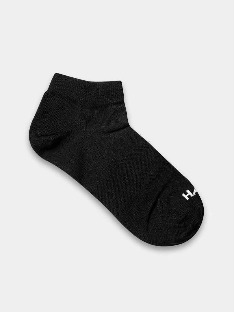 Halti Outdoor Sport Low Socks 3-pack, black with white toe text, ideal for daily wear, shown on a light background.