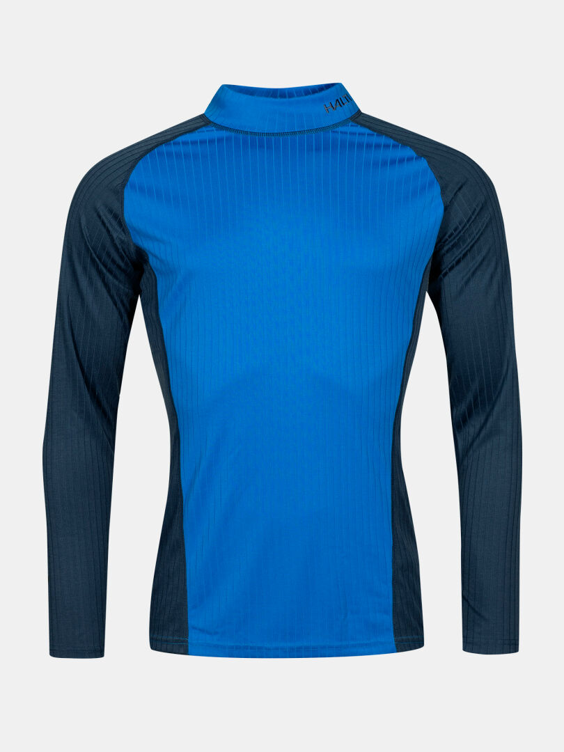 The Halti Dual Base Layer Set Men's, made from recycled polyester, is ideal for outdoor adventures.