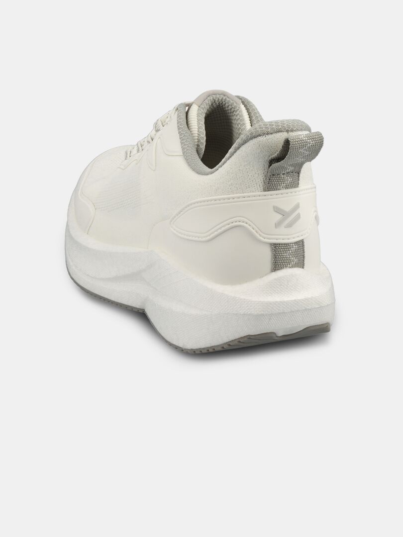 The Halti Syke Sneaker Women's in white has a textured sole, gray heel padding, and a lightweight design.