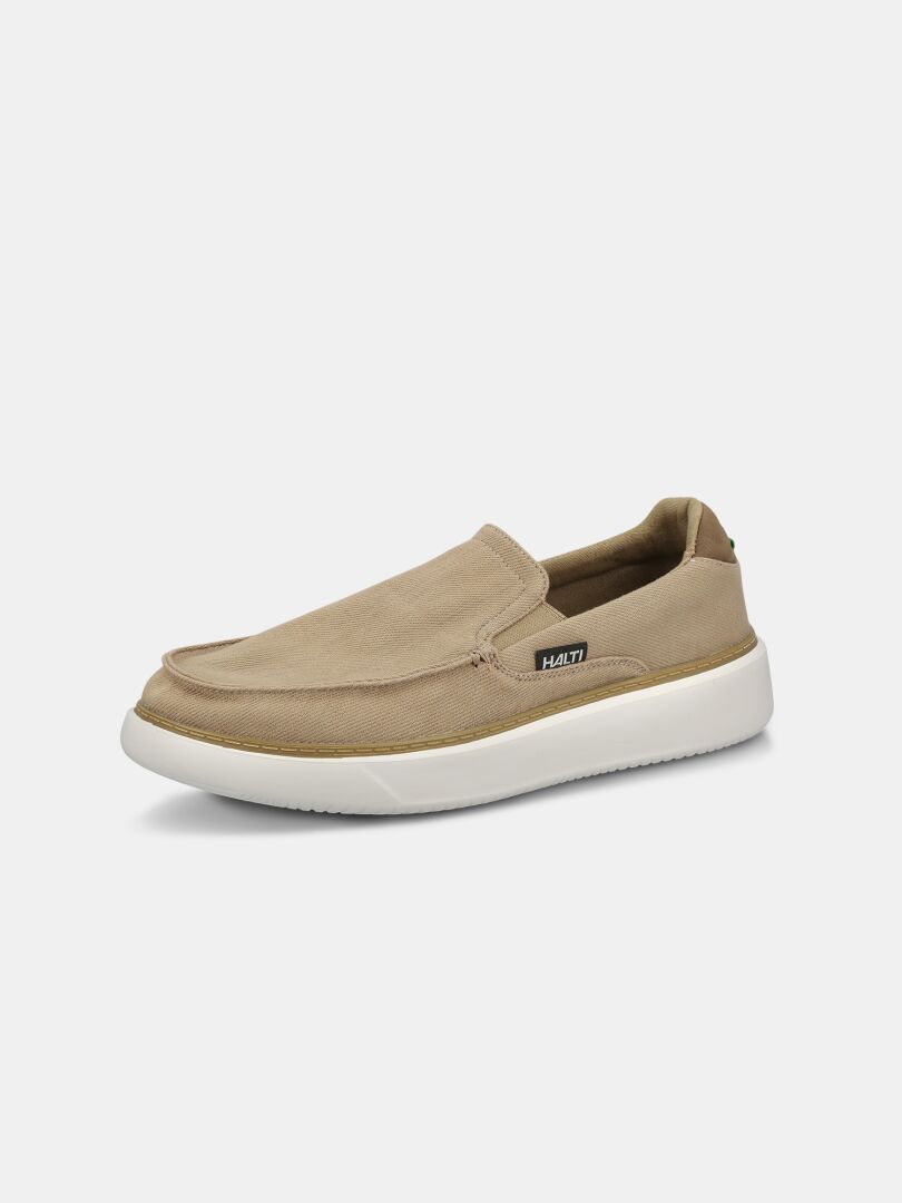 Halti Lido Canvas Shoe Men's: beige loafer with white rubber sole, ideal lightweight summer footwear.