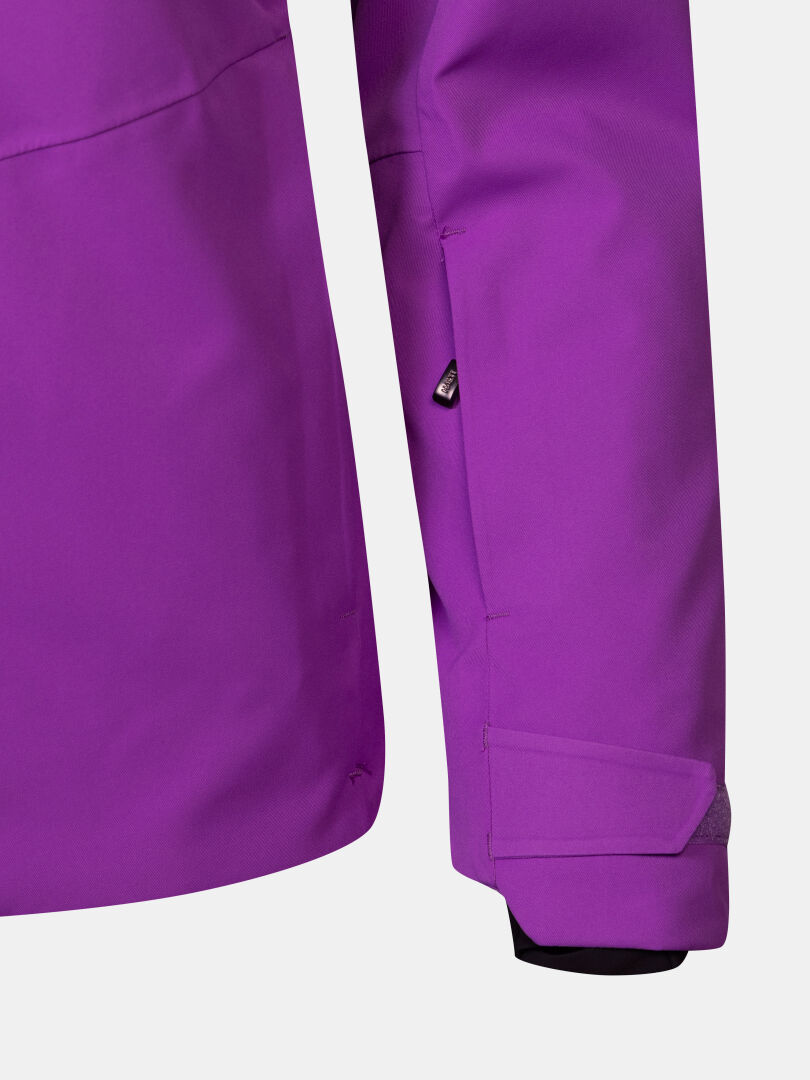 Close-up of a purple Halti Recier DX Ski Jacket Women’s sleeve with an underarm zipper and adjustable velcro cuff.