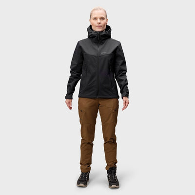 Pallas Evo Brushed black women's outdoor jacket with hood and zippered pockets / Pallas Evo Brushed schwarze Damen Outdoor-Jacke mit Kapuze und Reißverschlusstaschen / Pallas Evo Brushed svart damjacka för utomhusbruk med huva och dragkedjefickor / Pallas Evo Brushed musta naisten ulkoilutakki hupulla ja vetoketjutaskuilla