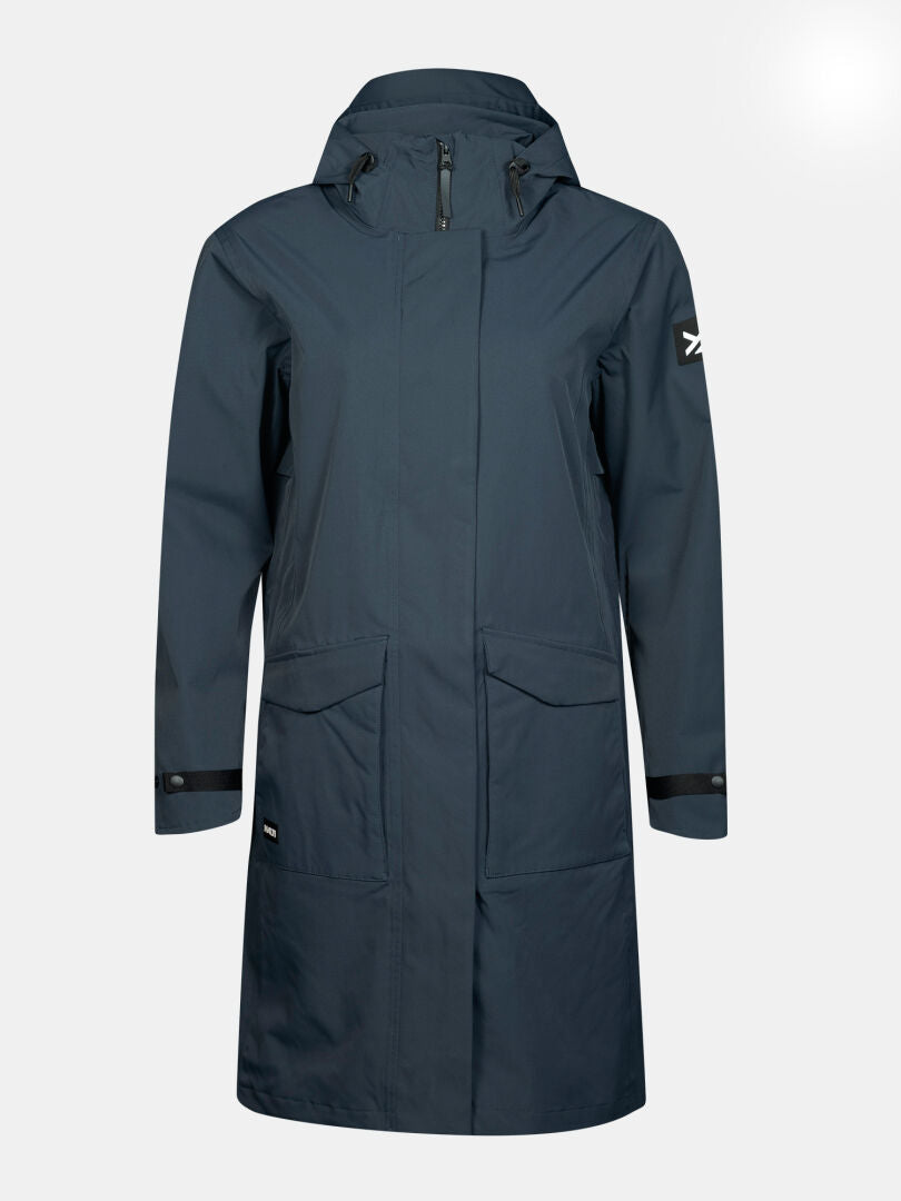 Halti Tokoi II DX Parka Jacket Women’s: dark blue raincoat with hood, two pockets, zipper; shown on white background.