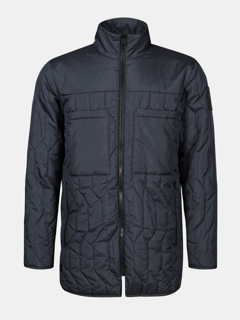 Halti Synkas II 3in1 DX Parka Men's in dark navy with insulated inner layer, front zipper, and four pockets.