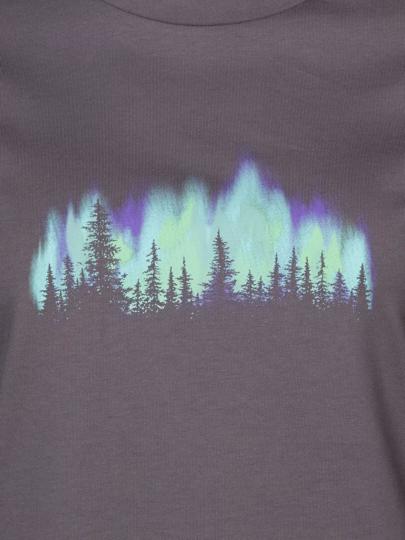 Halti Matka II T-shirt Women’s: pine trees & aurora graphic on dark gray organic cotton, made in Europe.