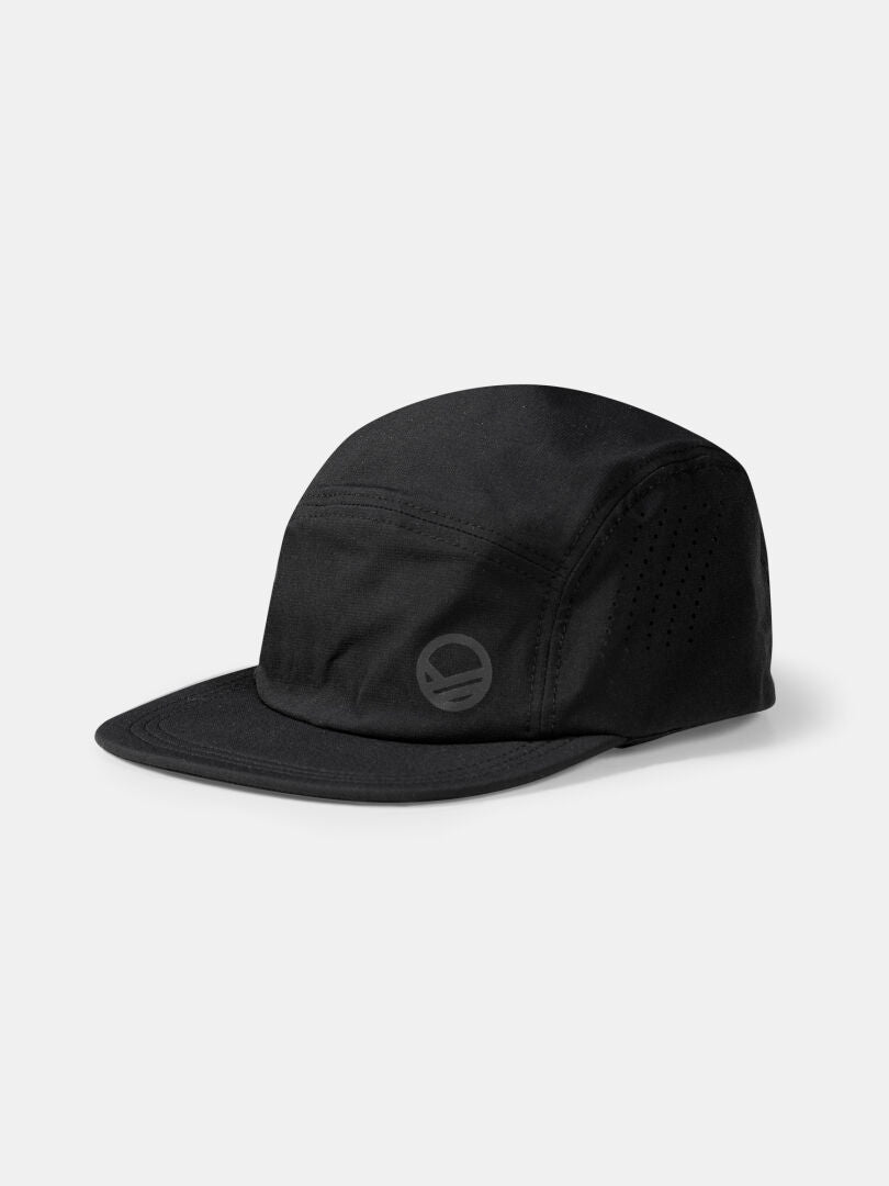 The Halti Aero II Cap is a breathable 5-panel hat with a curved brim and small logo, shown on a white background.