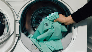 Halti x Miele guide to washing technical sports and training clothing. Sustainable clothing for sports and training.